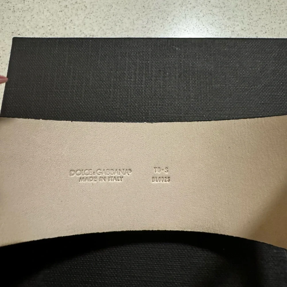 Dolce & Gabbana Leather Lock Bracelet - Picture 5 of 12